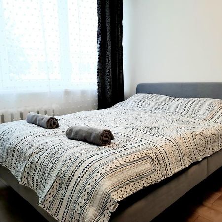 M&M Apartment V Self Check-In Panevezys Bagian luar foto