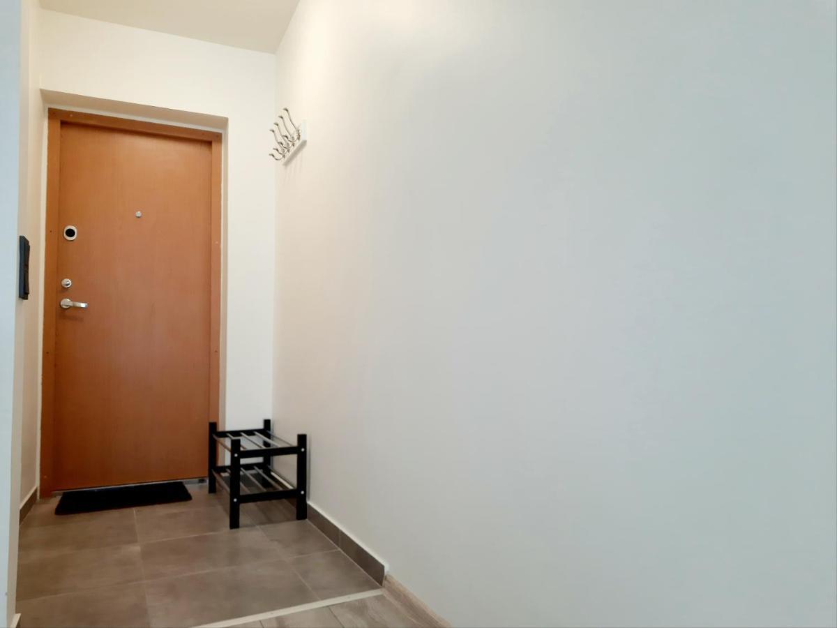 M&M Apartment V Self Check-In Panevezys Bagian luar foto